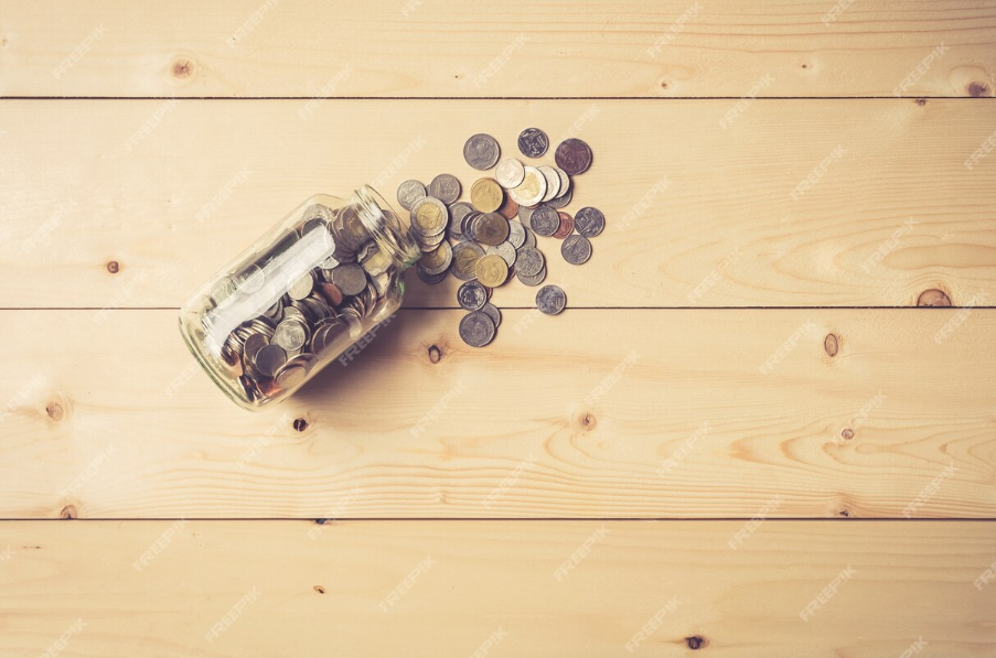 madera y dinero