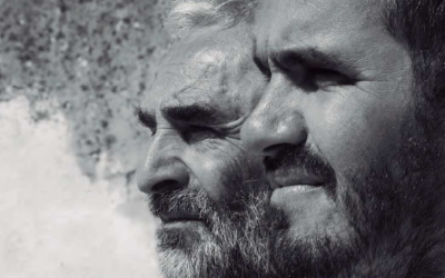 La madera como herencia: la saga Larretxea entre el monte, el hacha y la palabra.