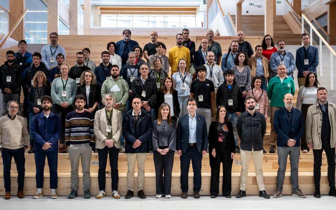 Celebrada la jornada sobre construcción con madera en la UPNA